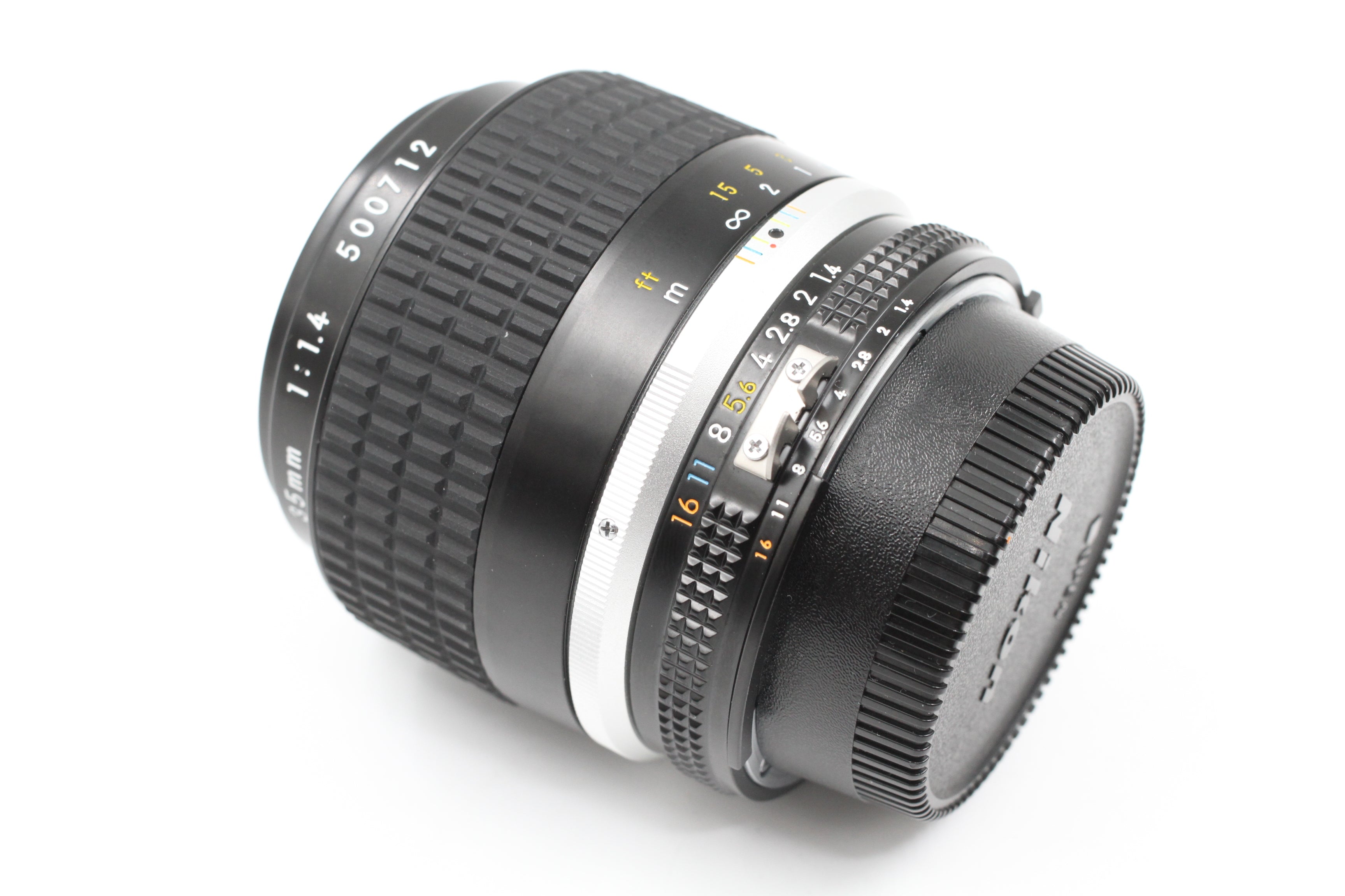 Nikon Nikkor 35mm f1.4 Ais Wide Angle w/ Caps